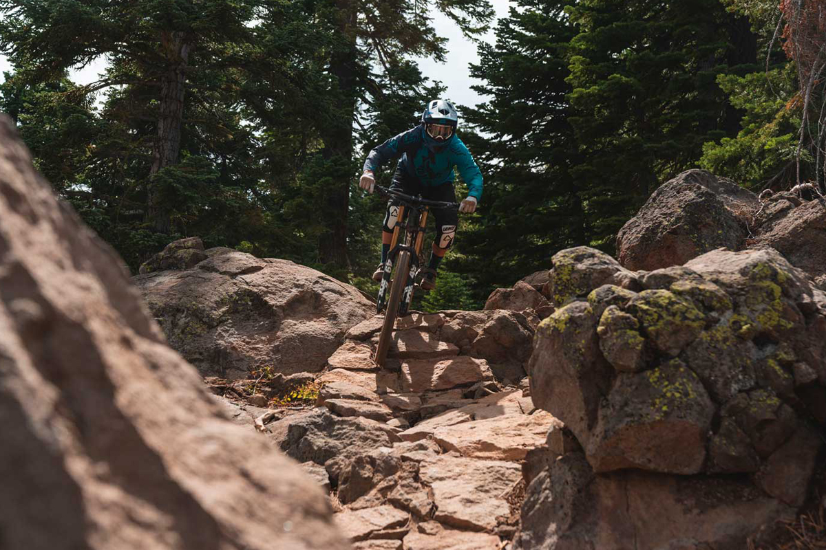 MTB Jerseys in action, USA Top Bike Parks.