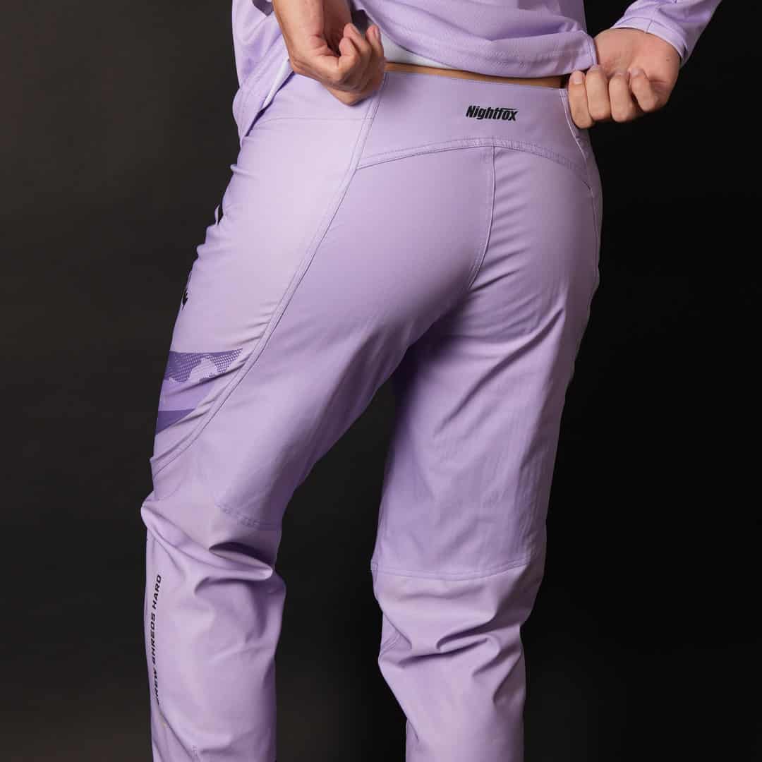 RVGP – Custom MTB Downhill Pants Back view of custom MTB downhill pants, durable mountain bike trousers with reinforced knees, lightweight BMX freestyle pants for competitions, custom BMX racing pants with team logos, high‑performance MTB race pants with stretch fabric, personalized for your BMX club or MTB team.